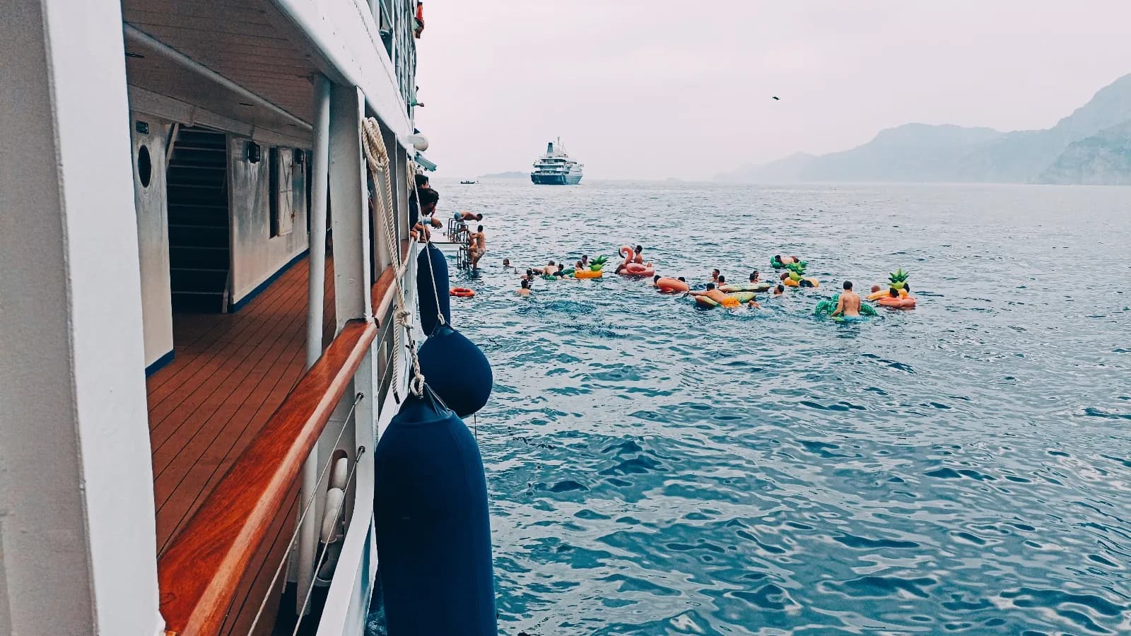 VIP Boat Party moment